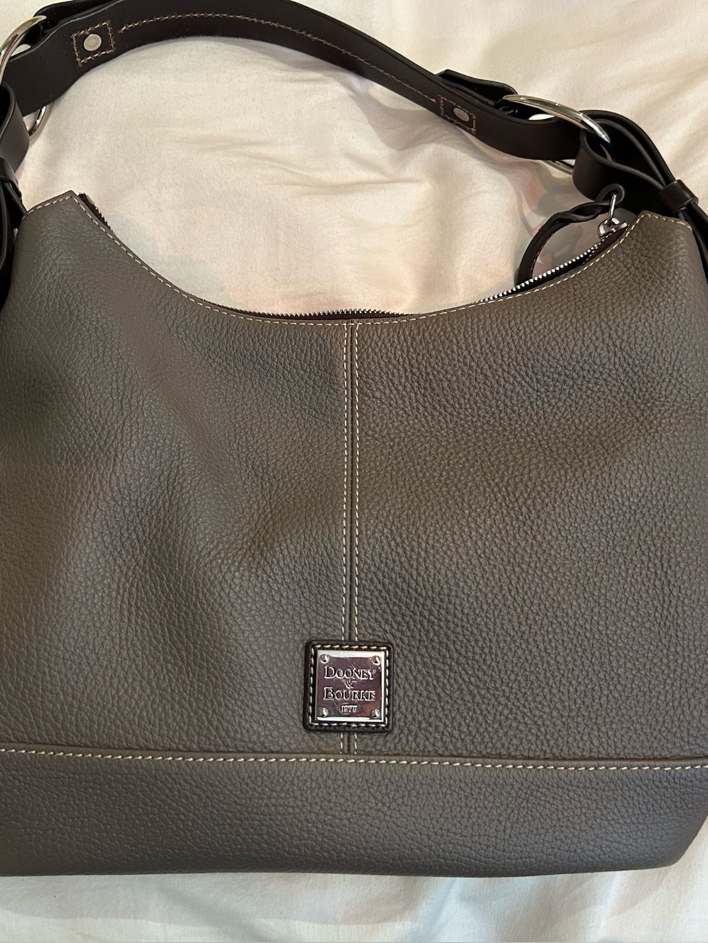 Dooney & Bourke Women’s Hobo Bag  Large Gray Leather Pebbled Zip Shoulder Purse